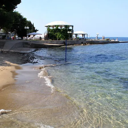 6932a Umag